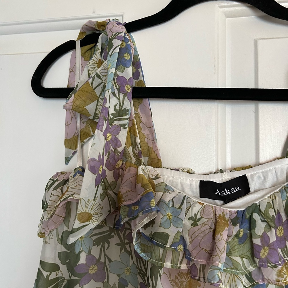 Floral shoulder tie dress